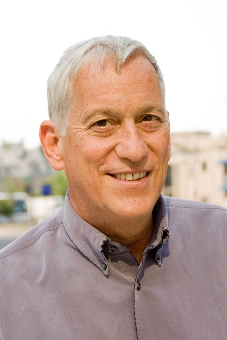 Walter Isaacson Profile Photo